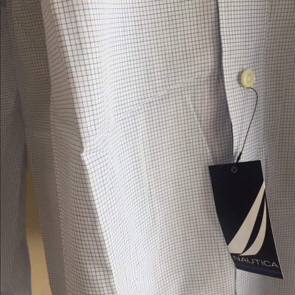 Nautica men’s shirt Button Front Blue/wht NWT - Picture 4 of 5